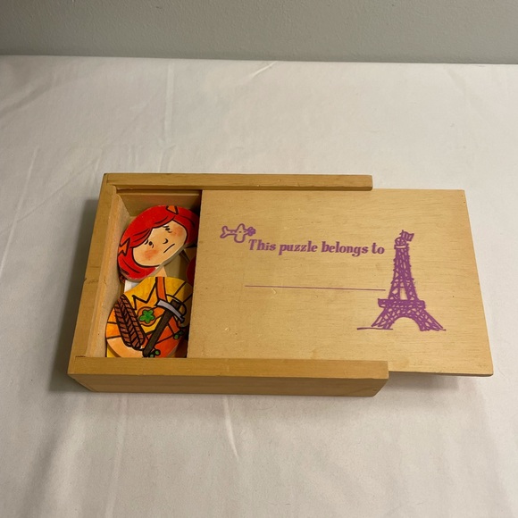 Vintage 1980’s Wooden “Paper Doll” Puzzle w/ Box - Picture 4 of 10